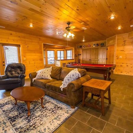 Christmas Lodge-Secluded Near Downtown Blue Ridge Εξωτερικό φωτογραφία