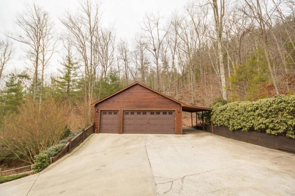Christmas Lodge-Secluded Near Downtown Blue Ridge Εξωτερικό φωτογραφία
