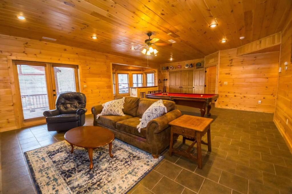 Christmas Lodge-Secluded Near Downtown Blue Ridge Εξωτερικό φωτογραφία